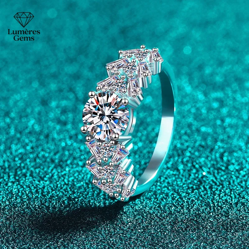 Women'S PT950 Platinum 1CT Moissanite Ring - Rectangular Bevel Style, Luxury Gorgeous, High-End Festival Gift & Unique
Women'S PT950 Platinum 1CT Moissanite Ring - Rectangular Bevel Style, Luxury Gorgeous, High-End Festival Gift & Unique