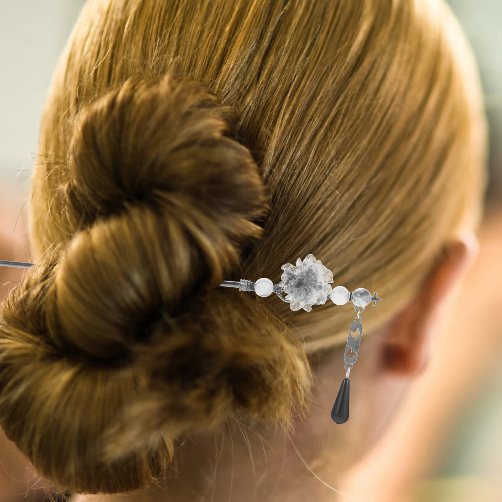 Retro Metal For Women Chinese Chopstick Hair Bun Stick Durable Fine Texture Comfortable Touch Elegant Vintage Hair
Retro Metal For Women Chinese Chopstick Hair Bun Stick Durable Fine Texture Comfortable Touch Elegant Vintage Hair
