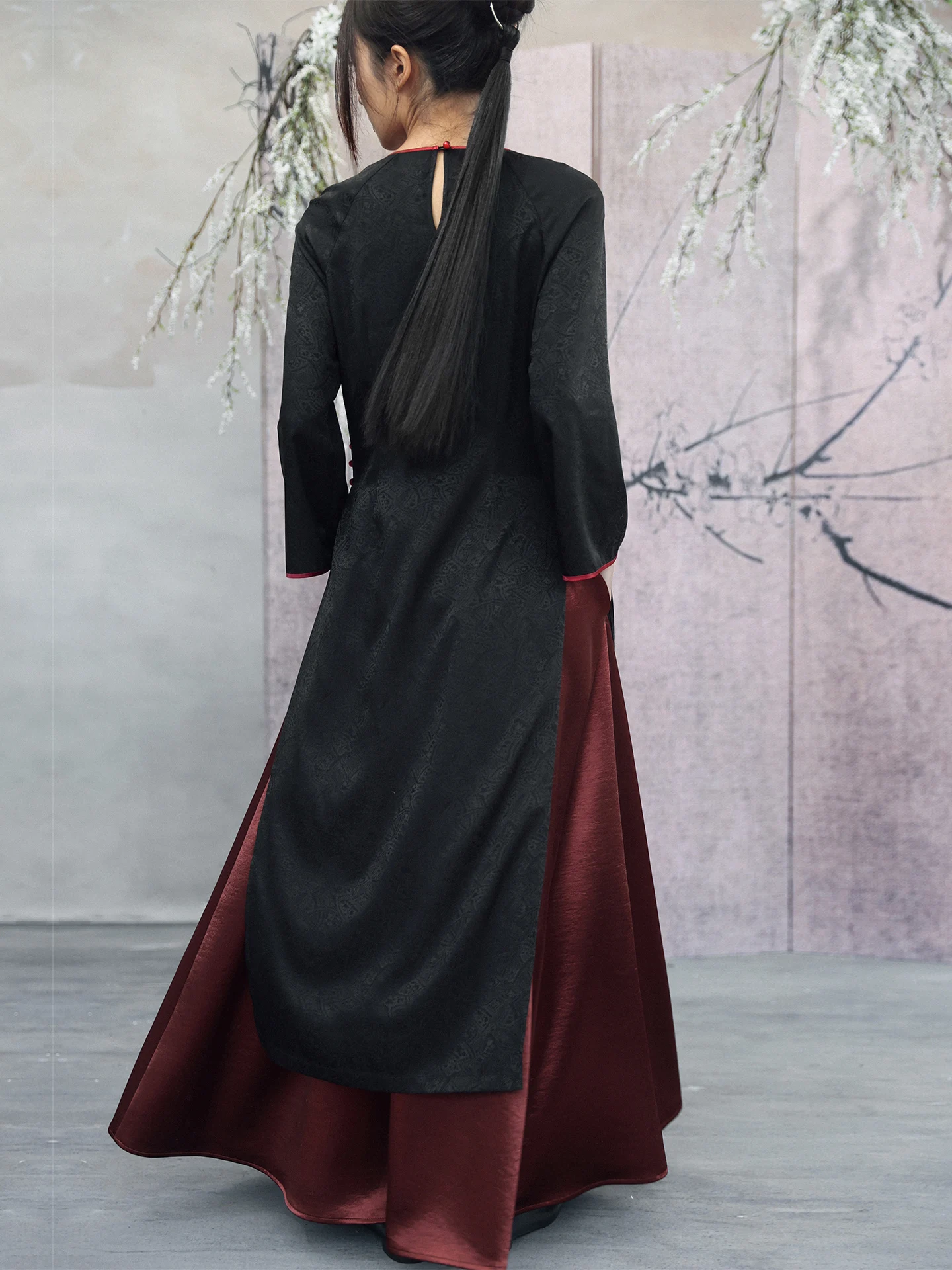 Chinese Style Long Shirt Women's Floral Embroidery Button up Spring Autumn Long Sleeve Breathable Comfortable Travel Ready
Chinese Style Long Shirt Women's Floral Embroidery Button up Spring Autumn Long Sleeve Breathable Comfortable Travel Ready