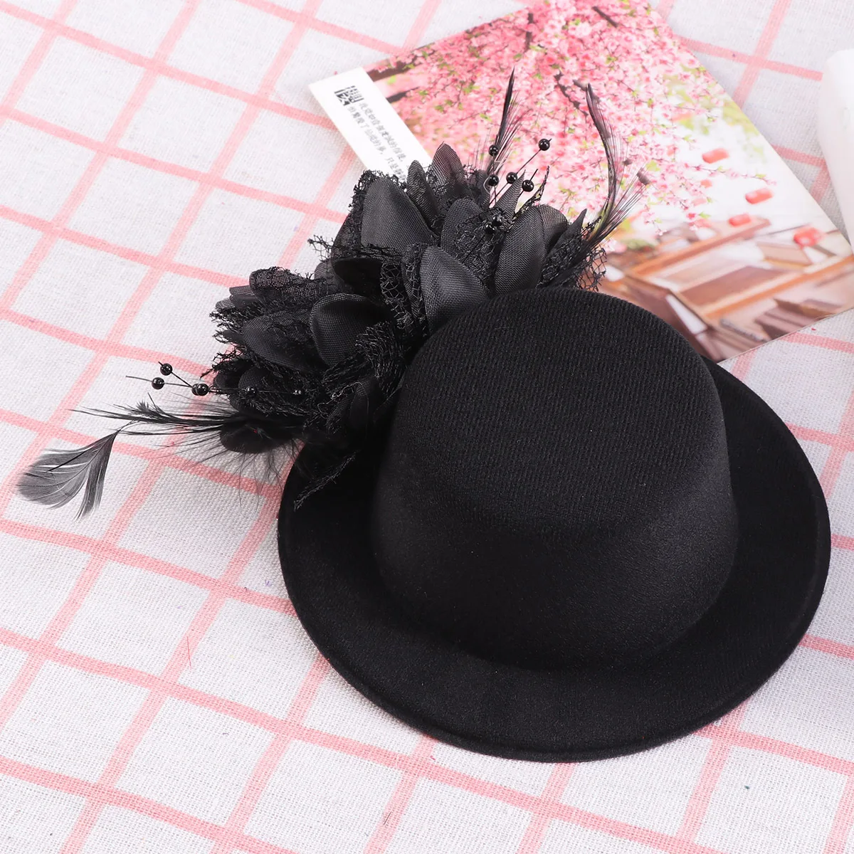 13Cm Fashion Hair Clip Women's Hat Style Net Yarn Design Perfect for Wedding Party Bridal Evening Event Headwear
13Cm Fashion Hair Clip Women's Hat Style Net Yarn Design Perfect for Wedding Party Bridal Evening Event Headwear