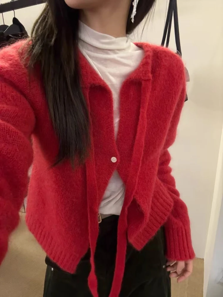 Korean Style Red Knitted Sweater Coat Belted Cardigan Women's Autumn Winter Short Top Layering New Year Sweet Style Straight Cut
Korean Style Red Knitted Sweater Coat Belted Cardigan Women's Autumn Winter Short Top Layering New Year Sweet Style Straight Cut