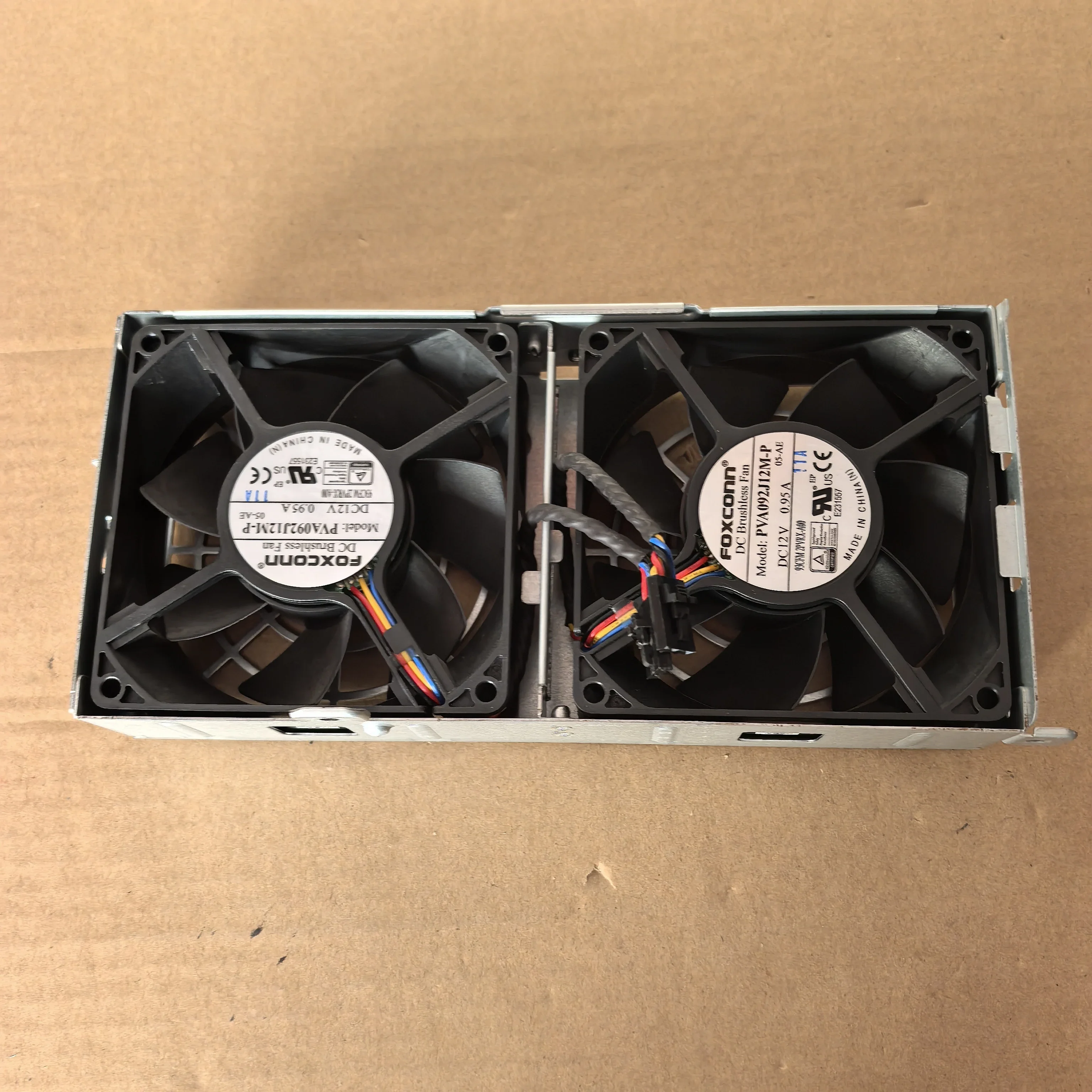 Новый комплект вентиляторов системы рабочей станции T5820 T7820 
Новый комплект вентиляторов системы рабочей станции T5820 T7820