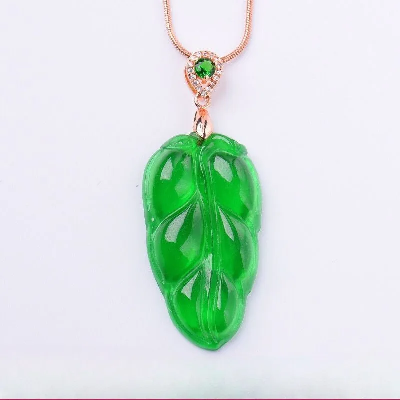 Ice Green Chalcedony Leaf Necklace Pendant Collarbone Chain for Mother, Lover and Girlfriend
Ice Green Chalcedony Leaf Necklace Pendant Collarbone Chain for Mother, Lover and Girlfriend