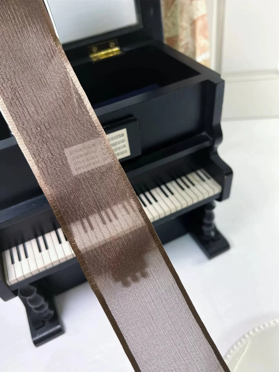 Mokuba Bla Deep Brown 38mm Satin Tfeta Ribbon Knot Headwear Handmade DIY Material from Japan Home Fabric
Mokuba Bla Deep Brown 38mm Satin Tfeta Ribbon Knot Headwear Handmade DIY Material from Japan Home Fabric