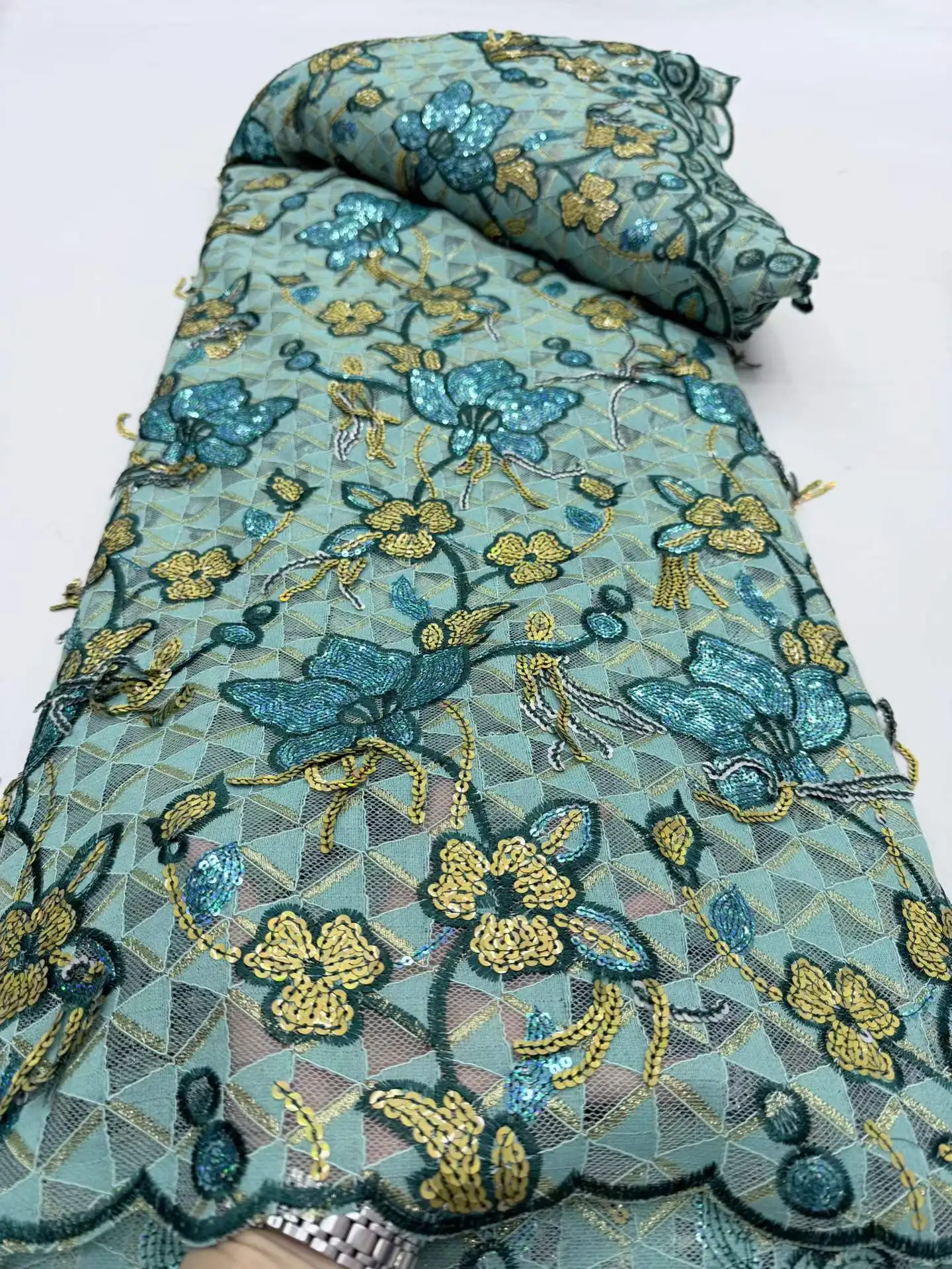 Нигерийская африканская шифоновая ткань с пайетками и кружевом 2026: высококачественный французский тюль для свадебных платьев и праздничных нарядов
Нигерийская африканская шифоновая ткань с пайетками и кружевом 2026: высококачественный французский тюль для свадебных платьев и праздничных нарядов