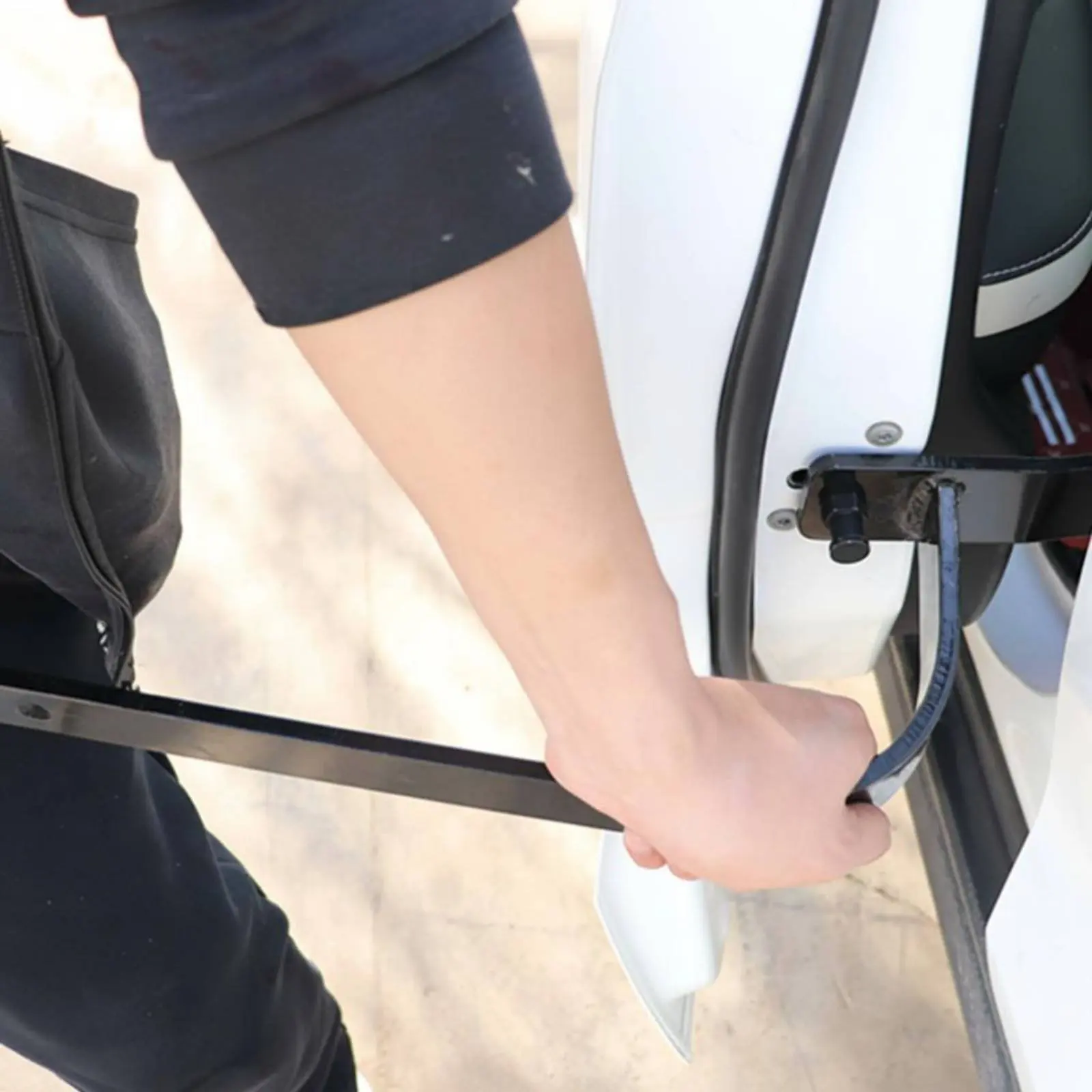 Car Door Pry Bar Easy to Use Door Straightening Bar Carbon Steel Compact for Repair Workshop
Car Door Pry Bar Easy to Use Door Straightening Bar Carbon Steel Compact for Repair Workshop