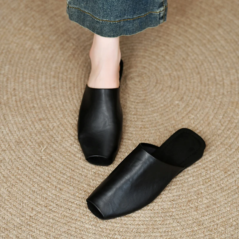Women Leather Slippers Half Shoes for Mules Coiffeur Designer Shoes Women Mule Fashion Italian Women Casual Shoes Zapatos Mujer
Women Leather Slippers Half Shoes for Mules Coiffeur Designer Shoes Women Mule Fashion Italian Women Casual Shoes Zapatos Mujer