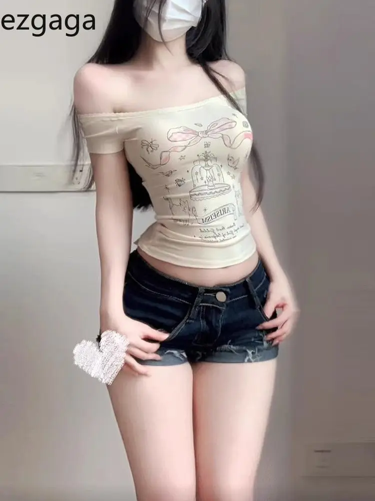 Ezgaga Vintage Sexy T Shirt Off Shoulder Short Sleeve Slim Crop Tops Printed Slim Y2k Harajuku Summer Fashion Tee Shirt
Ezgaga Vintage Sexy T Shirt Off Shoulder Short Sleeve Slim Crop Tops Printed Slim Y2k Harajuku Summer Fashion Tee Shirt