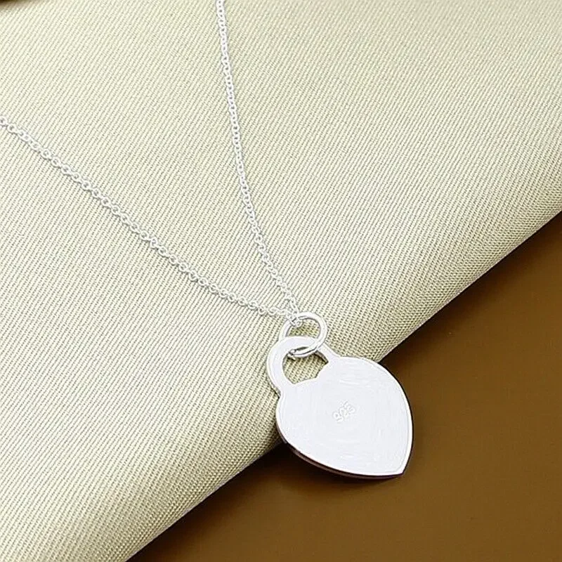 Elegant 925 Sterling Silver Love Heart Pendant Necklace Chain Jewelry for Women Gift
Elegant 925 Sterling Silver Love Heart Pendant Necklace Chain Jewelry for Women Gift