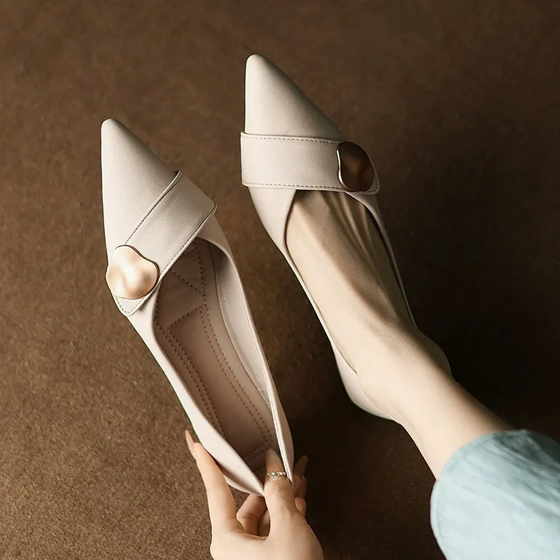 Retro Pointed Toe Single Shoes Luxury Leather Casual Loafers Fad Flat Shoes for Women Retro Trend Anti Slip Comfort Women Shoes
Retro Pointed Toe Single Shoes Luxury Leather Casual Loafers Fad Flat Shoes for Women Retro Trend Anti Slip Comfort Women Shoes