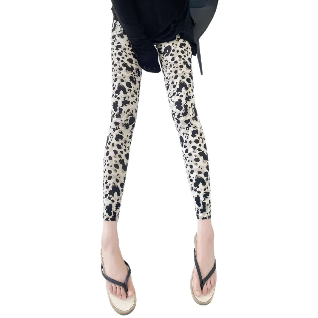 Spring Summer Faion Ladies Sexy Print Tight Sports Zebra Pattern Base Layer Pants High Waist Nine Points Nylon Fabric
Spring Summer Faion Ladies Sexy Print Tight Sports Zebra Pattern Base Layer Pants High Waist Nine Points Nylon Fabric