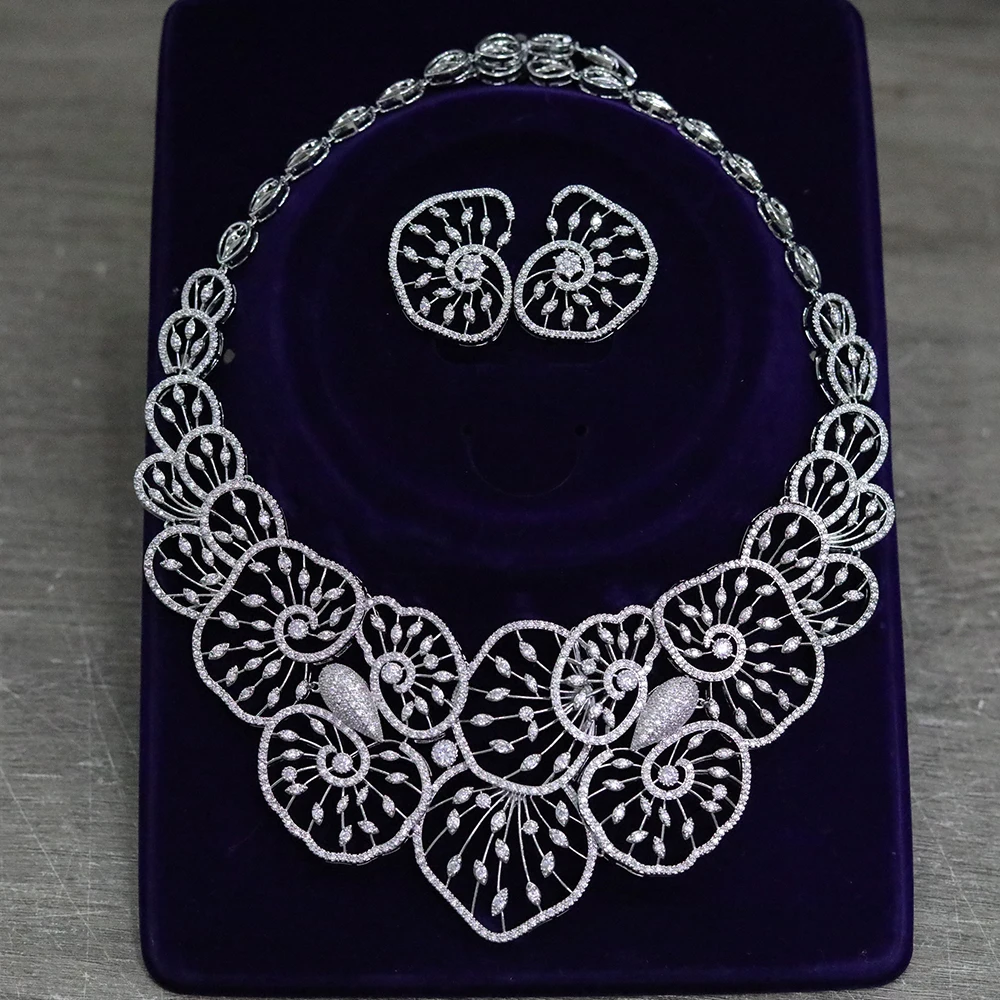 Luxury AA Cubic Zirconia Elegant Hollow Three-dimensional Flowers Necklace 2-piece Wedding Bridal CZ White Jewelry Set Women
Luxury AA Cubic Zirconia Elegant Hollow Three-dimensional Flowers Necklace 2-piece Wedding Bridal CZ White Jewelry Set Women