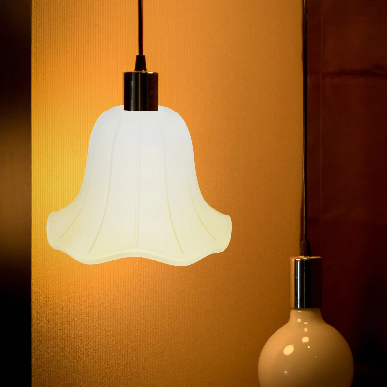 Frosted Glass Lamp Shade Bell Lampshade for Bedroom Living Room Ceiling Fan Light Replacement Pendant Wall Lamp Cover Dust
Frosted Glass Lamp Shade Bell Lampshade for Bedroom Living Room Ceiling Fan Light Replacement Pendant Wall Lamp Cover Dust