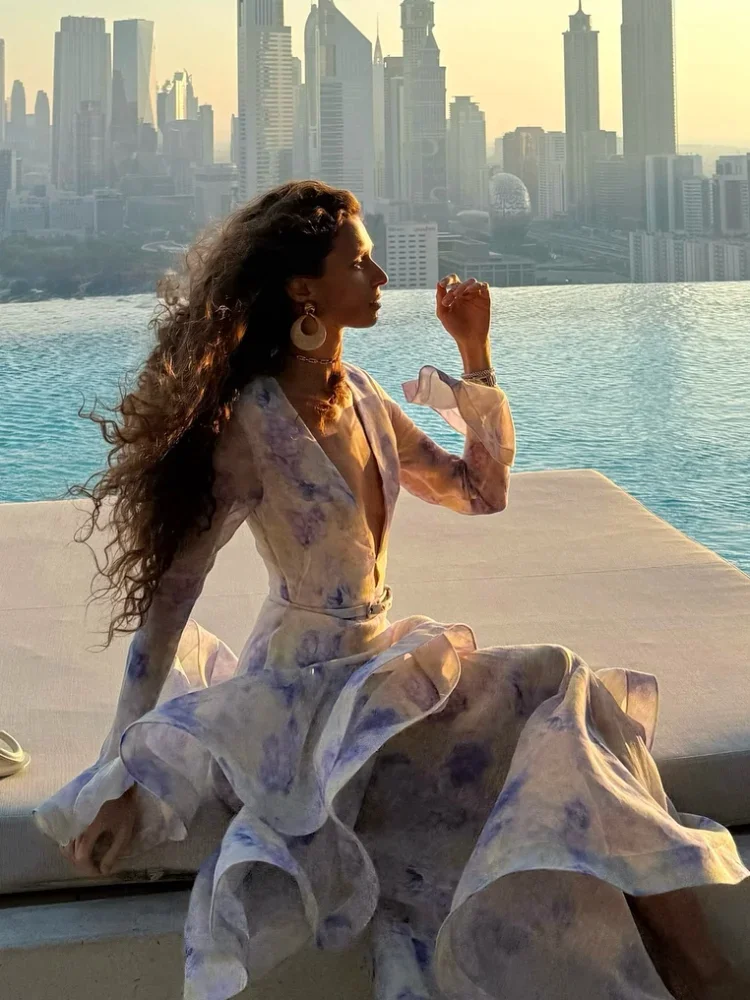 Summer Beach Holiday Maxi Dresses Women's Elegant Long Sleeve Dress With Deep V Neck Layered Ruffles High Waist Design Robe
Summer Beach Holiday Maxi Dresses Women's Elegant Long Sleeve Dress With Deep V Neck Layered Ruffles High Waist Design Robe