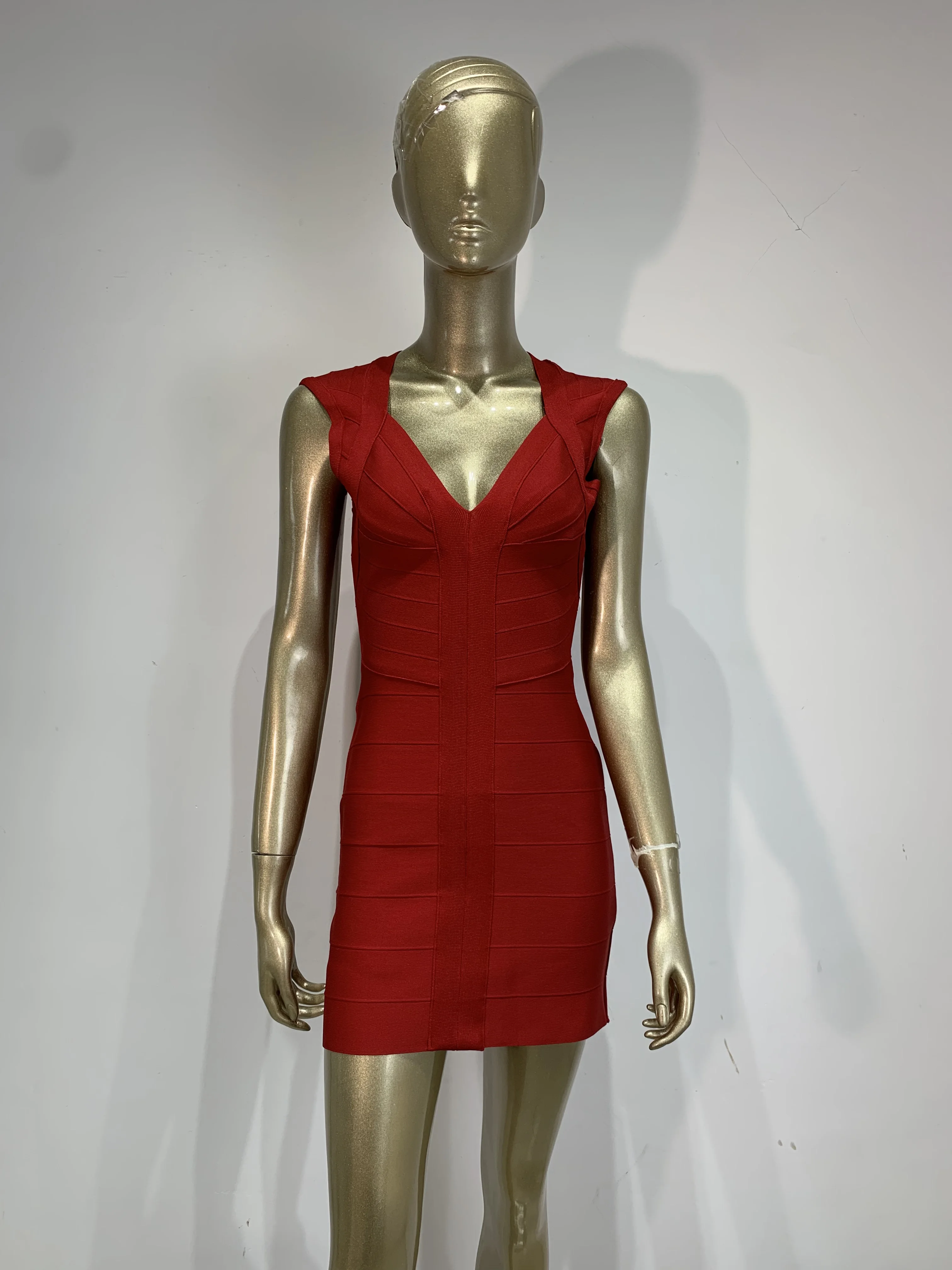 Women Sexy Sleeveless Deep V-neck Bodycon Mini Bandage Dress Elegant Evening Gown Luxury Birthday Party Nightclub Stage Outfit
Women Sexy Sleeveless Deep V-neck Bodycon Mini Bandage Dress Elegant Evening Gown Luxury Birthday Party Nightclub Stage Outfit