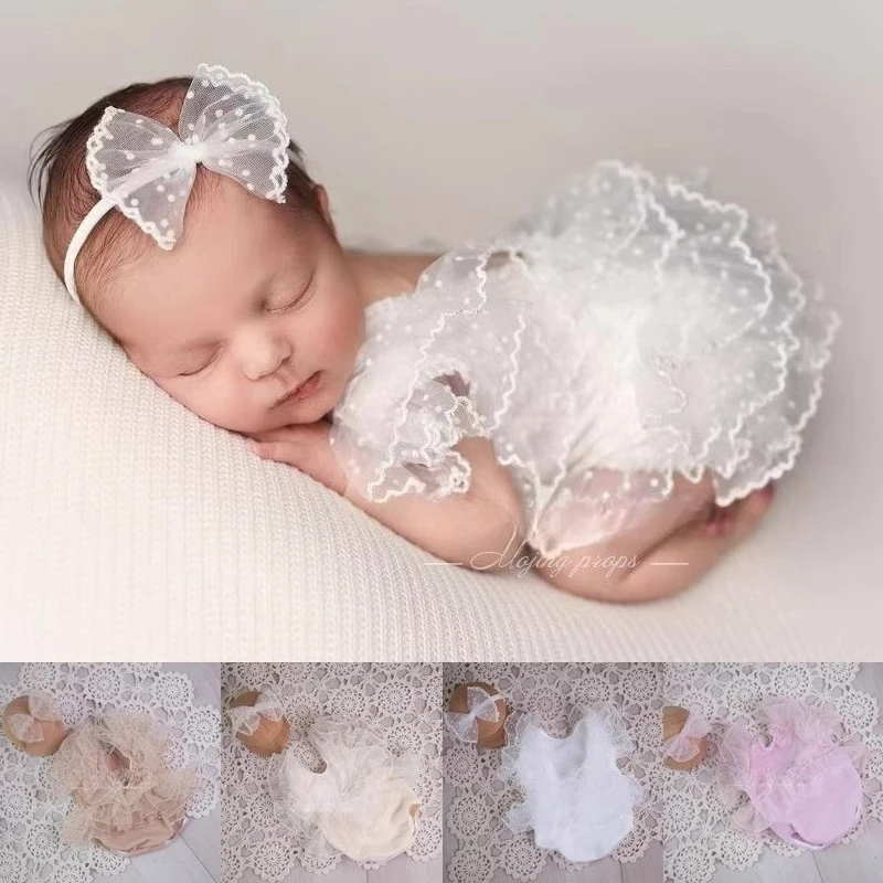 Newborn Photography Props Baby Girl Lace Princess Ruffles Floral Outfit with Bow-knot Headband 2pcs for Studio Photo Shoot
Newborn Photography Props Baby Girl Lace Princess Ruffles Floral Outfit with Bow-knot Headband 2pcs for Studio Photo Shoot