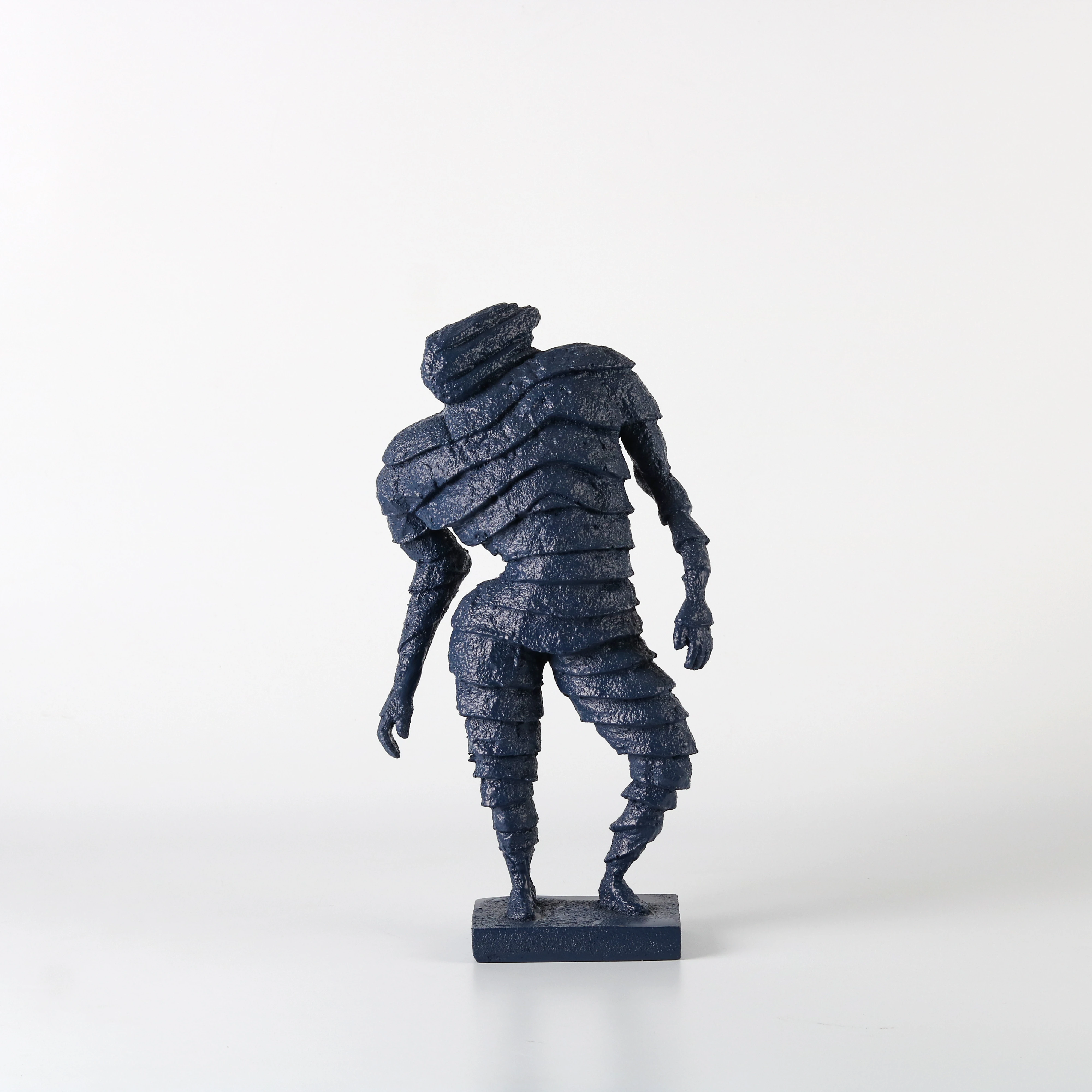 Modern Creative Design Decorative Resin Ornaments Sculpture Soldier Home Decor Indoor Living Room Home Decor
Modern Creative Design Decorative Resin Ornaments Sculpture Soldier Home Decor Indoor Living Room Home Decor