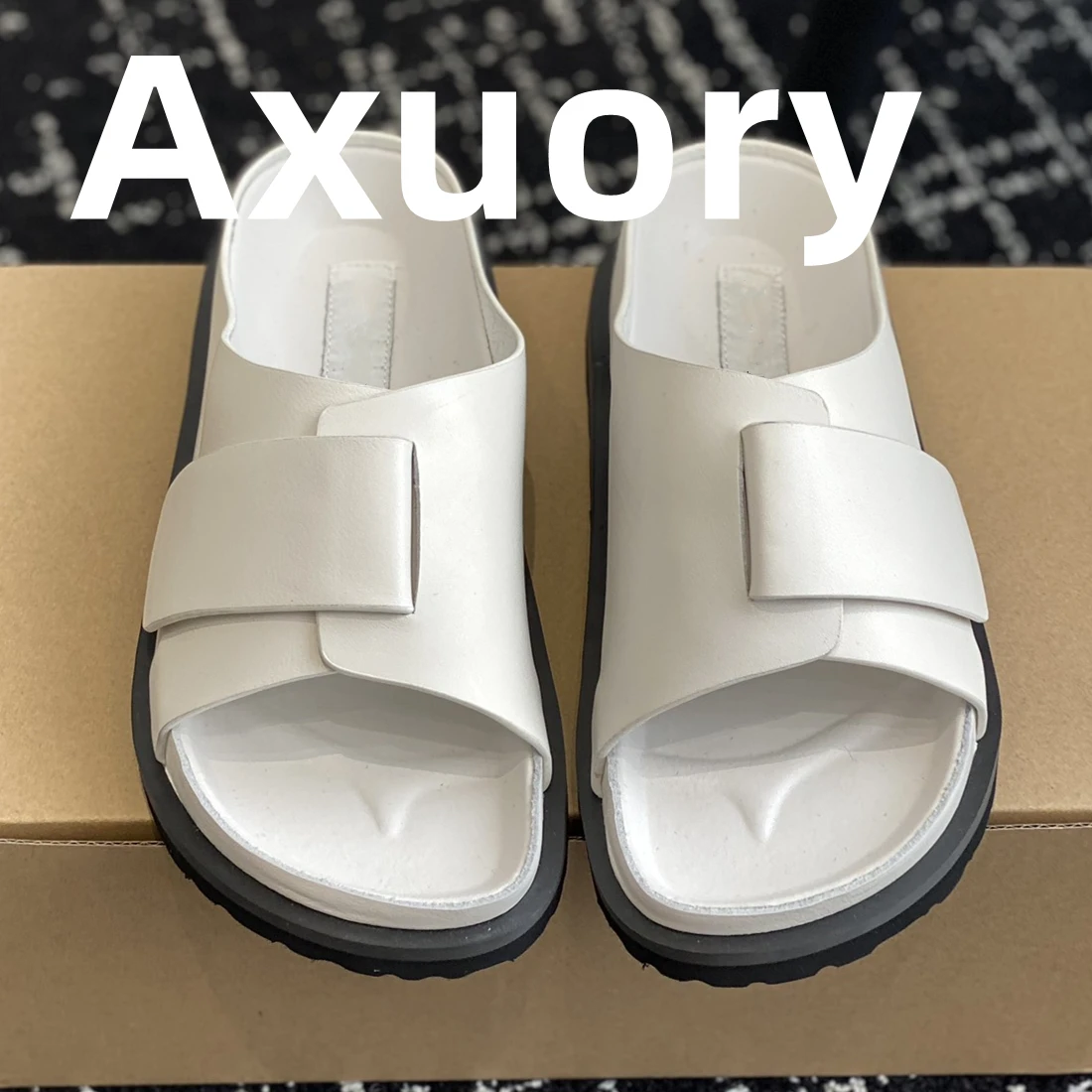Slippers Summer Men's slippers women's Home slippers Solid color Genuine Leather Material Comfort Versatile Size 35-45
Slippers Summer Men's slippers women's Home slippers Solid color Genuine Leather Material Comfort Versatile Size 35-45