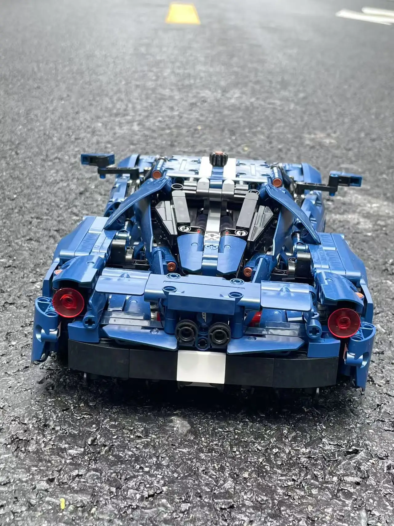 Технический гоночный автомобиль Speed Champions GT, 1468 шт., масштаб 1:12, 42154, коллекционный спортивный автомобиль MOC, модель автомобиля, подарки, игрушки
Технический гоночный автомобиль Speed Champions GT, 1468 шт., масштаб 1:12, 42154, коллекционный спортивный автомобиль MOC, модель автомобиля, подарки, игрушки