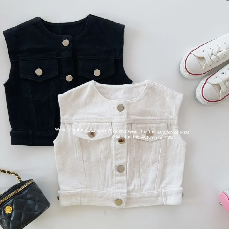 Korea 2024 Kids Clothes Baby Girls Denim Vest Simple Black White Sleeveless Waistcoat Sleeveless Coat High Quality 90-150cm
Korea 2024 Kids Clothes Baby Girls Denim Vest Simple Black White Sleeveless Waistcoat Sleeveless Coat High Quality 90-150cm