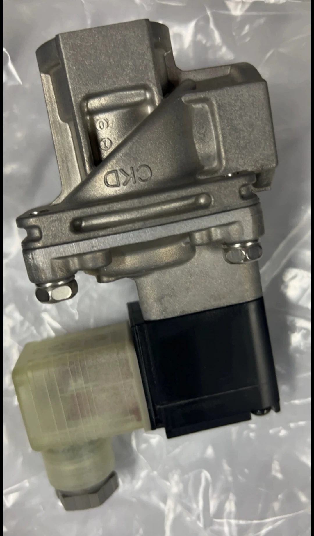 Original solenoid valve pulse valve PDV3-25A-2C-3-20A-2H PDV3-20A-3R-AC220
Original solenoid valve pulse valve PDV3-25A-2C-3-20A-2H PDV3-20A-3R-AC220