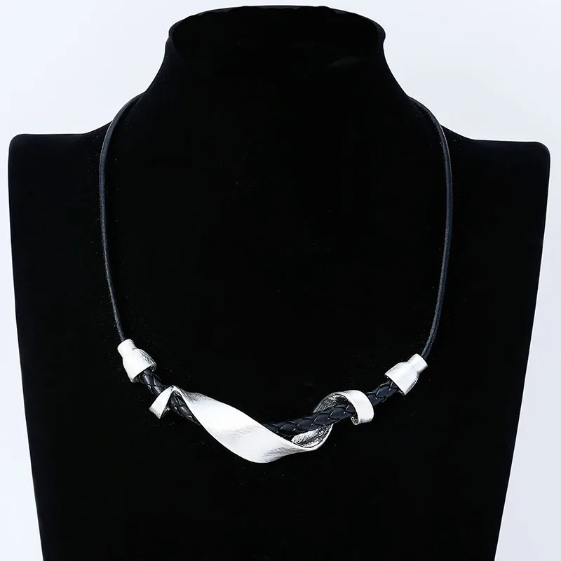 DIY accessories jewelry specializes in geometric explosions, European and American fashion alloy curved collarbone chains, a
DIY accessories jewelry specializes in geometric explosions, European and American fashion alloy curved collarbone chains, a