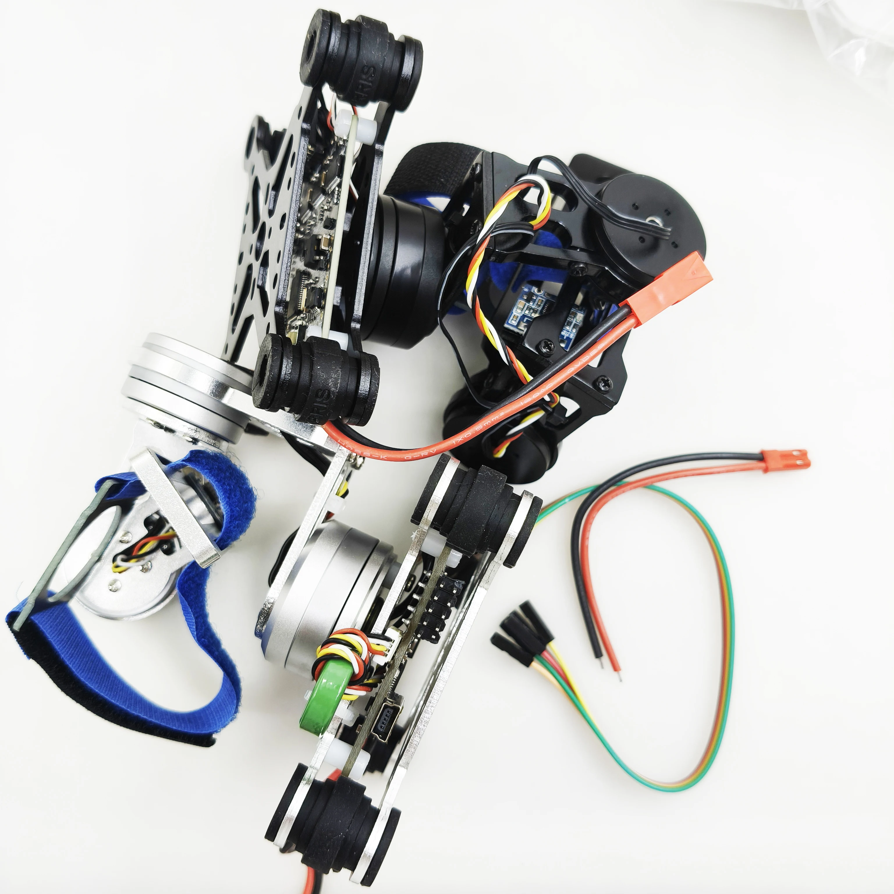 3 Axis Gimbal Storm 32 BGC Lightweight Brushless Gimbal For Gopro3 Gopro4 SJ4000 Camera DIY FPV 
3 Axis Gimbal Storm 32 BGC Lightweight Brushless Gimbal For Gopro3 Gopro4 SJ4000 Camera DIY FPV