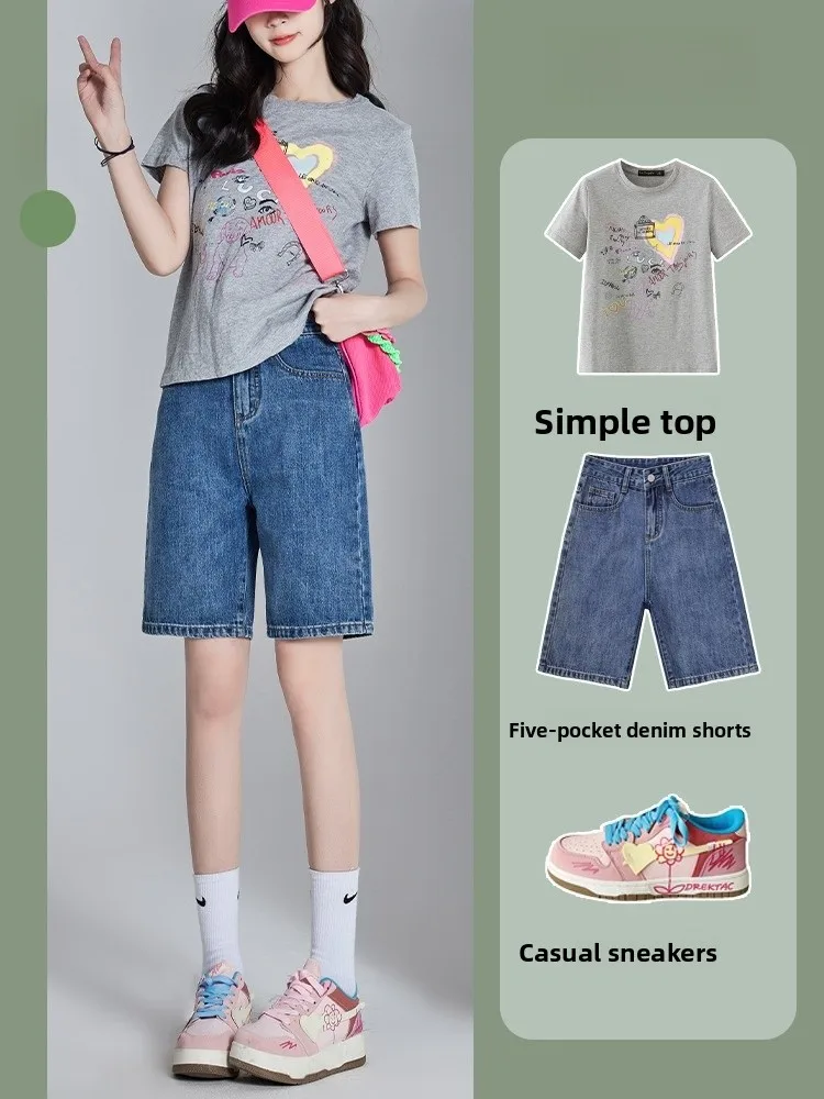 High Waist Loose Fit Five Inch Shorts Women's Summer Thin Straight Leg Jeans Breathable Comfortable Soft Cotton Blend
High Waist Loose Fit Five Inch Shorts Women's Summer Thin Straight Leg Jeans Breathable Comfortable Soft Cotton Blend