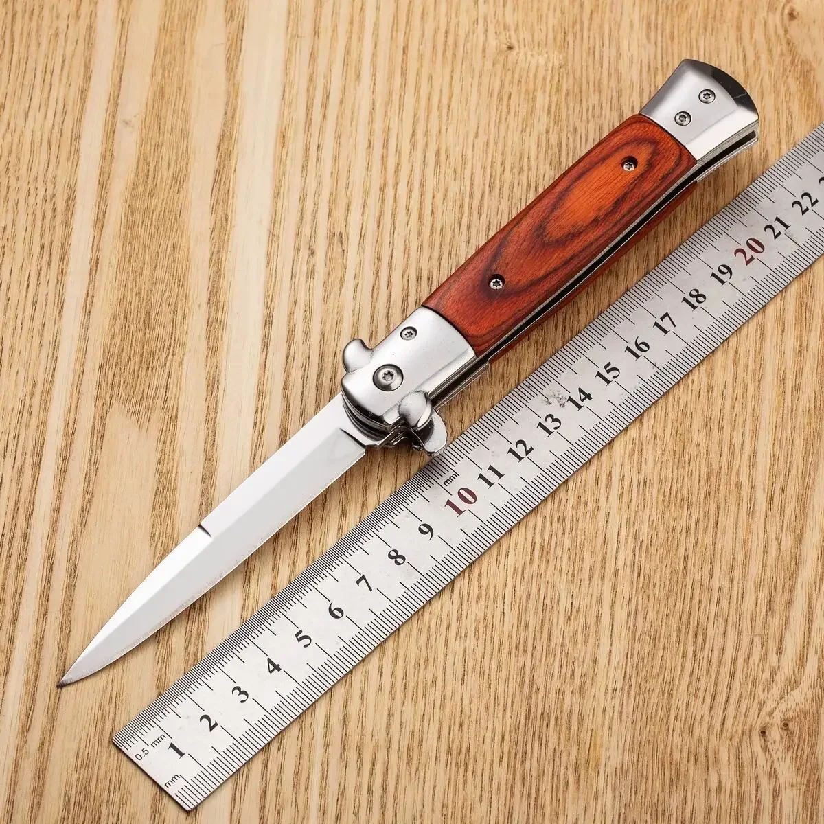 Portable Folding Knife for Men High Hardness Steel Outdoors Self Defense Survival Camping Portable Pocket Knife for Hunting
Portable Folding Knife for Men High Hardness Steel Outdoors Self Defense Survival Camping Portable Pocket Knife for Hunting