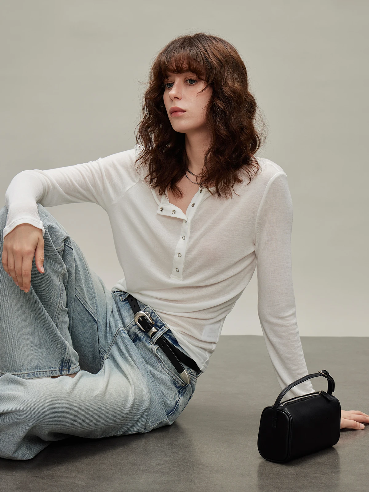 Ультратонкий шелковый шерстяной коврик V-Ne Design Sensation, солнцезащитная одежда, универсальный повседневный вязаный длинный топ све
Ультратонкий шелковый шерстяной коврик V-Ne Design Sensation, солнцезащитная одежда, универсальный повседневный вязаный длинный топ све