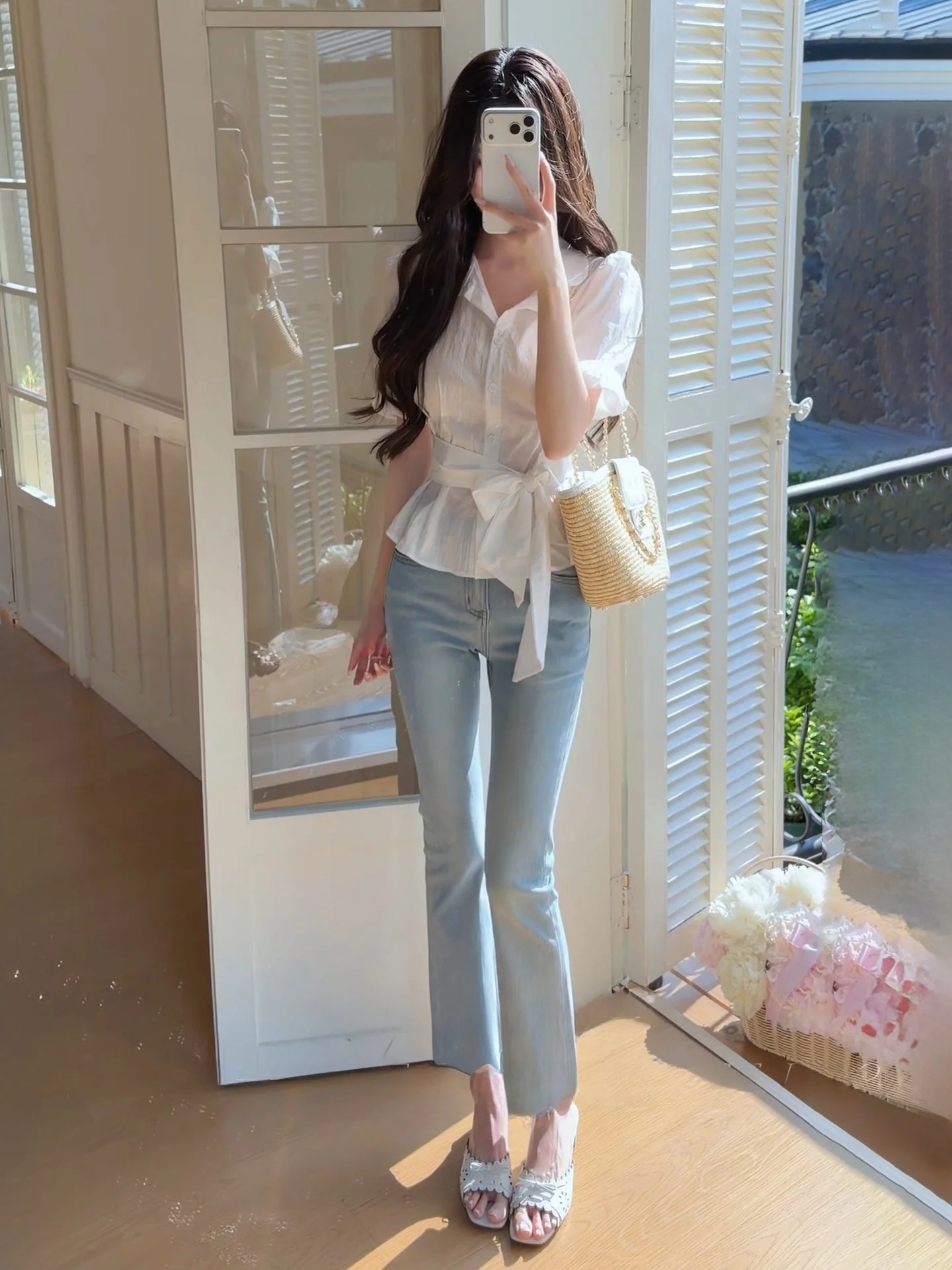 High Waist Slim Fit High Waist Bell Bottom Casual Jeans Women's Jeans Frayed Hem Cotton Stretch Denim Summer Collection
High Waist Slim Fit High Waist Bell Bottom Casual Jeans Women's Jeans Frayed Hem Cotton Stretch Denim Summer Collection