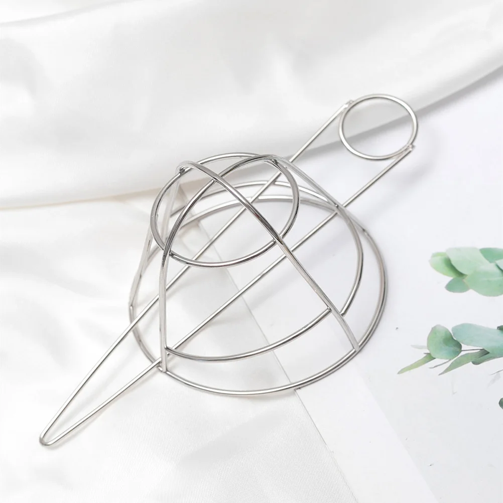 Metal Bird Cage Hairpin Hair Bun Cage Twist Pins Iron Updo Accessories Large Bun Holder Bride Hair Fork Durable Practical Party
Metal Bird Cage Hairpin Hair Bun Cage Twist Pins Iron Updo Accessories Large Bun Holder Bride Hair Fork Durable Practical Party