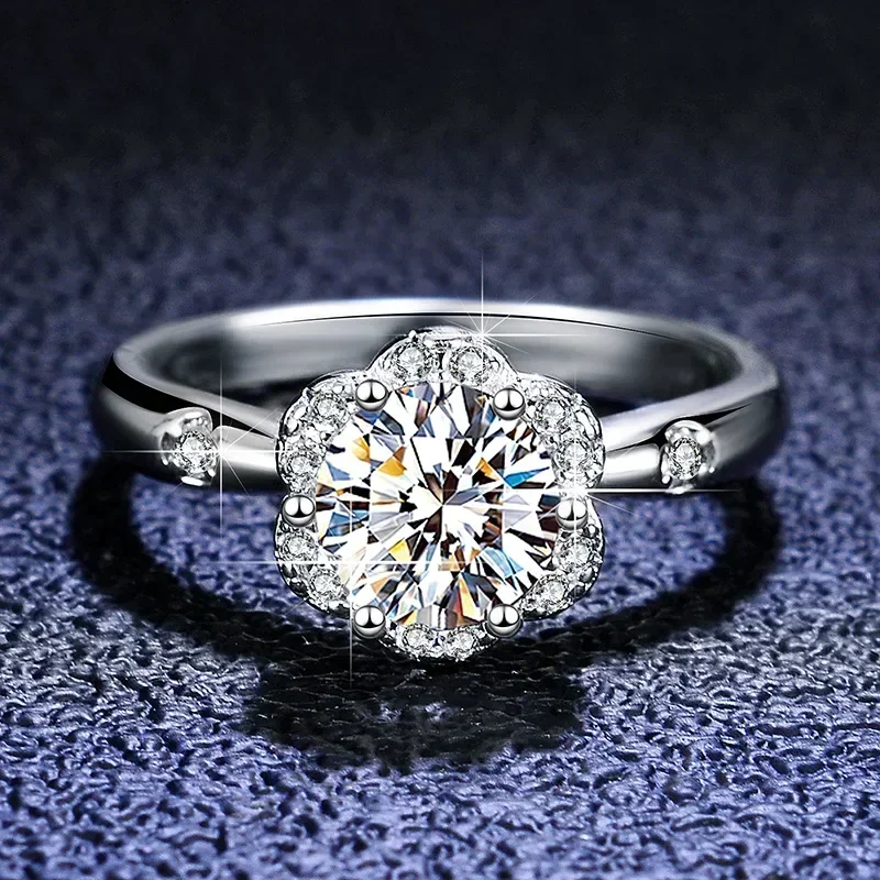 Luxury PT950 Platinum Ring Round VVS1 D Color 1 Carat Moissanite Diamond Wedding Band Rings for Women Fine Jewelry MPR003
Luxury PT950 Platinum Ring Round VVS1 D Color 1 Carat Moissanite Diamond Wedding Band Rings for Women Fine Jewelry MPR003