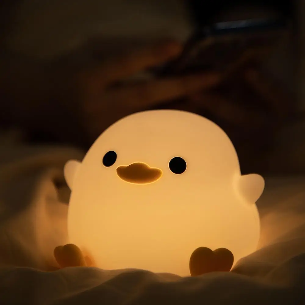 Duck Night Light Doudou Duck Silicone Lamp Pat Control USB Rechargeable Birthday Gift for Kids Soft Warm Room Decor
Duck Night Light Doudou Duck Silicone Lamp Pat Control USB Rechargeable Birthday Gift for Kids Soft Warm Room Decor