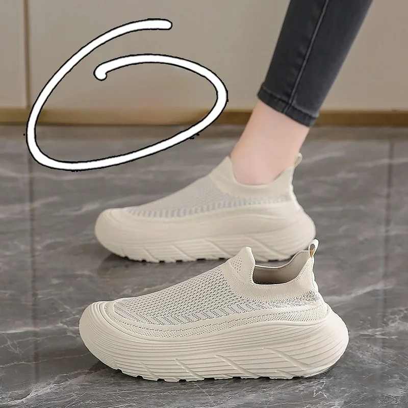 Women's Soft Bottom Slip-On Sports Shoes Anti-Slip Comfortable Beijing Style Fabric Shoes Casual Fashion Running Shoes
Women's Soft Bottom Slip-On Sports Shoes Anti-Slip Comfortable Beijing Style Fabric Shoes Casual Fashion Running Shoes