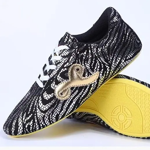 New 2025 Chinese Traditional Martial Arts Shoes Performance Taiji Shoes Men's and Women's Leather Taekwondo Shoes Very Good
New 2025 Chinese Traditional Martial Arts Shoes Performance Taiji Shoes Men's and Women's Leather Taekwondo Shoes Very Good