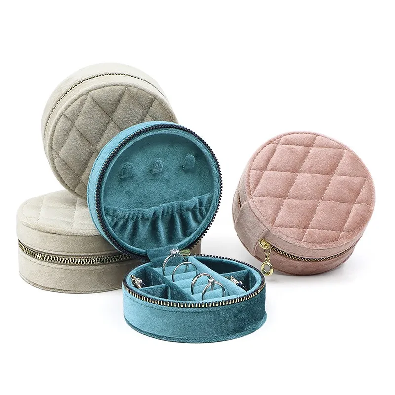 Round Diamond Velvet Travel Jewelry Box Earrings Necklace Storage Ring Case Zipper Portable Jewelry Accessories Display Holder
Round Diamond Velvet Travel Jewelry Box Earrings Necklace Storage Ring Case Zipper Portable Jewelry Accessories Display Holder