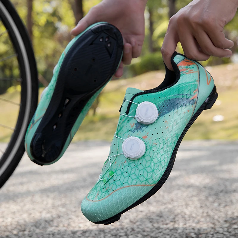 Велосипедные кроссовки Speed для мужчин, обувь для шоссейного велоспорта, велотуфли с креплениями SPD, обувь для велоспорта с плоскими педалями, мужская уличная обувь для велосипеда, белые, размеры 37-46
Велосипедные кроссовки Speed для мужчин, обувь для шоссейного велоспорта, велотуфли с креплениями SPD, обувь для велоспорта с плоскими педалями, мужская уличная обувь для велосипеда, белые, размеры 37-46