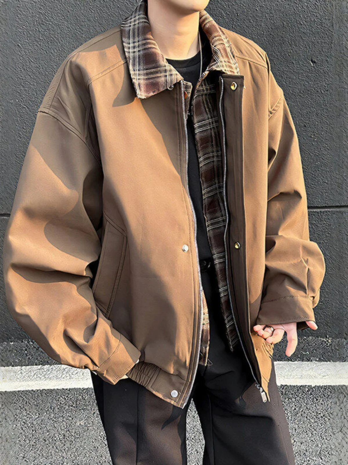 Brown Patchwork Fake Two-Piece Jaet Men's Vintage American Retro Baseball Collar Jaet Outerwear Polyester Fiber Long Sve
Brown Patchwork Fake Two-Piece Jaet Men's Vintage American Retro Baseball Collar Jaet Outerwear Polyester Fiber Long Sve