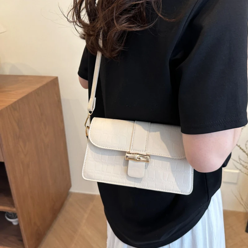 2025 New Summer - Practical White Caviar - style Underarm Bag for Women - Multi - functional Niche Square Bag with Adjustable S
2025 New Summer - Practical White Caviar - style Underarm Bag for Women - Multi - functional Niche Square Bag with Adjustable S