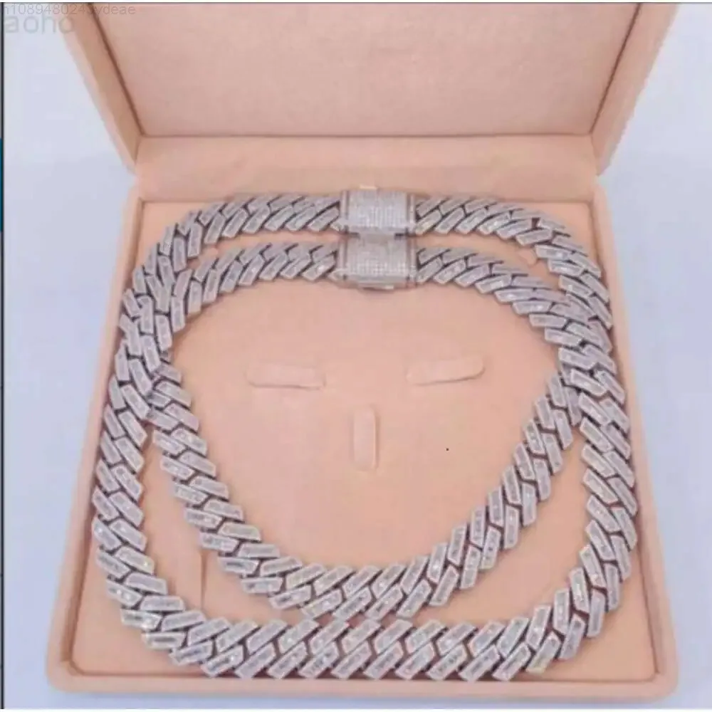 Design Jewelry Silver 925 Vvs Round and Baguette Moissanite Cuban Link Diamond Chain Hip Hop Necklace
Design Jewelry Silver 925 Vvs Round and Baguette Moissanite Cuban Link Diamond Chain Hip Hop Necklace