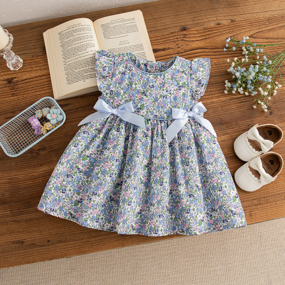 Summer Lovely Blue Floral Crew Neck Baby Girl Dress Korean Style Trend Sweet Bow Birthday Party Gift Casual Toddler Dress
Summer Lovely Blue Floral Crew Neck Baby Girl Dress Korean Style Trend Sweet Bow Birthday Party Gift Casual Toddler Dress