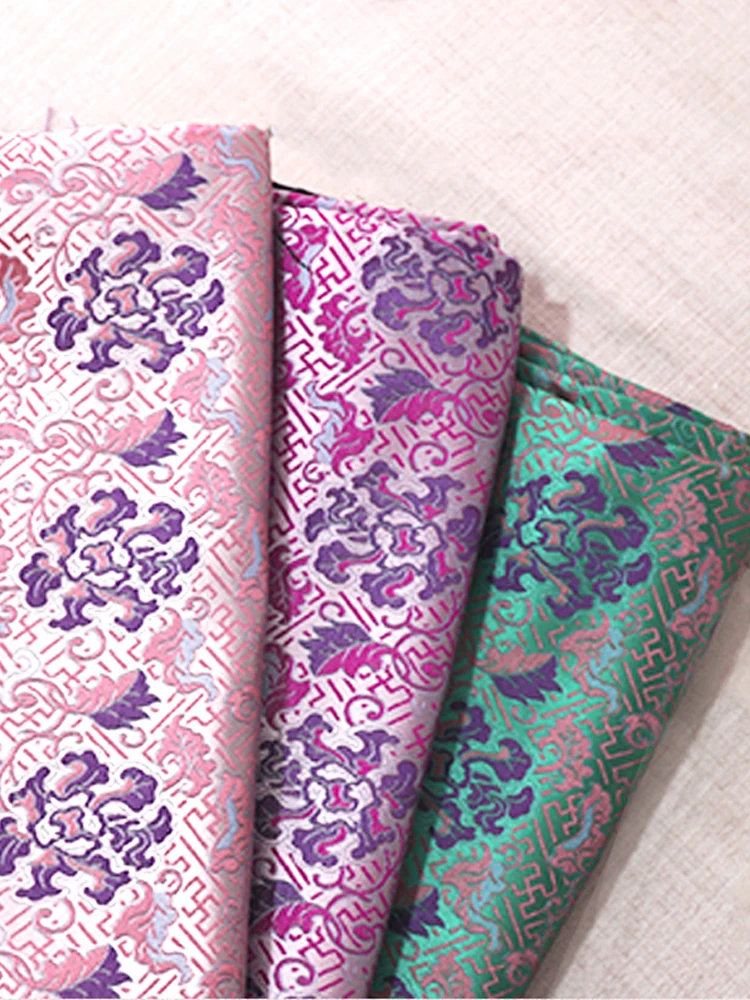 "FS034 Hibiscus Flower" national style imitation Song brocade jacquard fabric new Chinese top vest cheongsam jacket fabric
"FS034 Hibiscus Flower" national style imitation Song brocade jacquard fabric new Chinese top vest cheongsam jacket fabric
