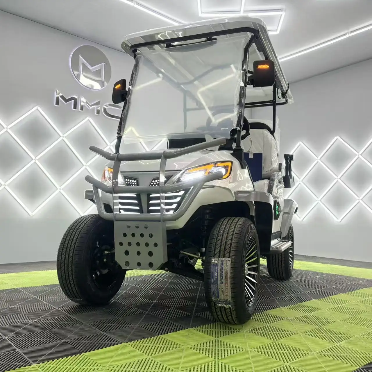 MMC Anti-rust Electric Golf Cart with Aluminum Alloy Frame 4-Seater 48V/60V/72V Battery 4/5/7/10/15KW Motor
MMC Anti-rust Electric Golf Cart with Aluminum Alloy Frame 4-Seater 48V/60V/72V Battery 4/5/7/10/15KW Motor