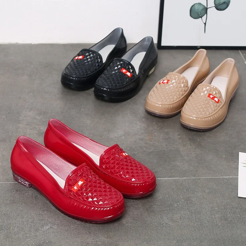 Women's Spring Autumn Slip-On Rain Boots Waterproof Non-Slip Kitchen Work Shoes Comfortable PVC Upgraded EVA Sole Ladies Shoe
Women's Spring Autumn Slip-On Rain Boots Waterproof Non-Slip Kitchen Work Shoes Comfortable PVC Upgraded EVA Sole Ladies Shoe