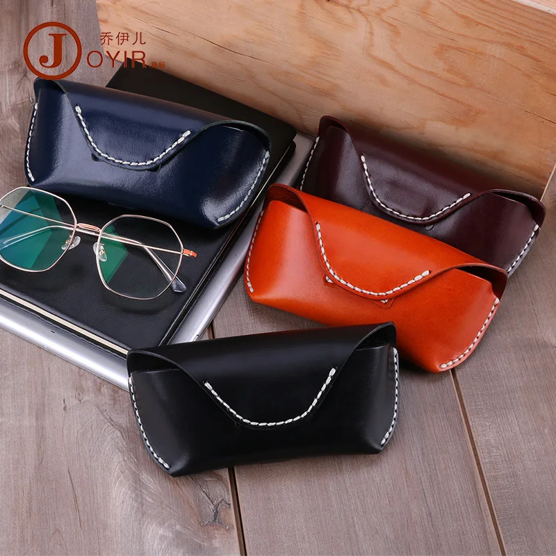 Factory Supply Skeleton-Skin Retro Personalized Glasses Box Multifunctional Authentic Leather Belt Waist Hanging Glasses Storage
Factory Supply Skeleton-Skin Retro Personalized Glasses Box Multifunctional Authentic Leather Belt Waist Hanging Glasses Storage