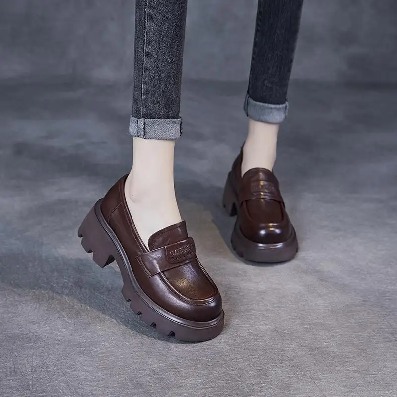Casual Thick Bottomed Genuine Leather Slip-On Shoes with Hand Texture Versatile Lightweight Retro Style for All Seasons
Casual Thick Bottomed Genuine Leather Slip-On Shoes with Hand Texture Versatile Lightweight Retro Style for All Seasons