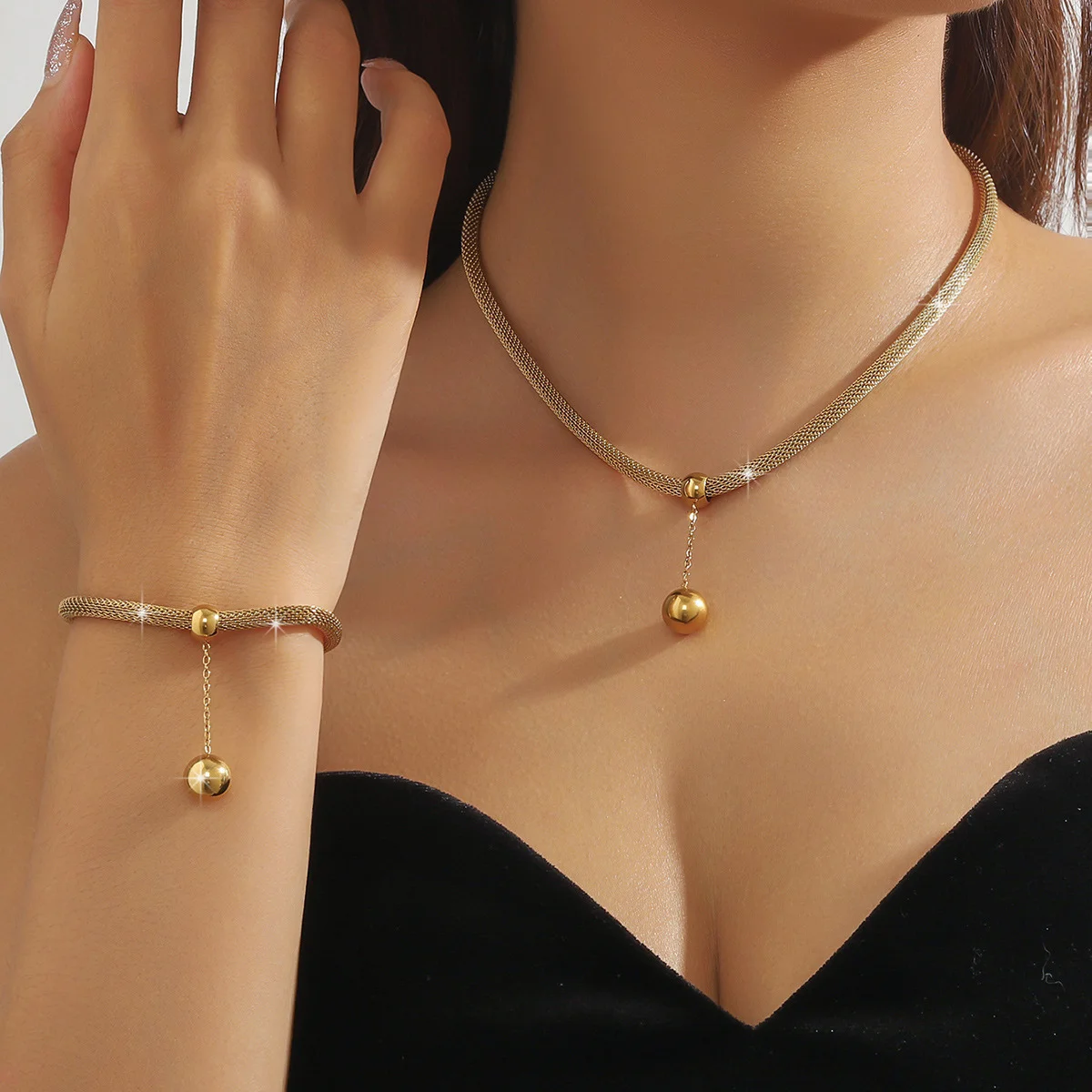 Luxury Gold Tone Herringbone Chain Jewelry Set for Women, Adjustable Choker Necklace and Bracelet, Daily Party Gift
Luxury Gold Tone Herringbone Chain Jewelry Set for Women, Adjustable Choker Necklace and Bracelet, Daily Party Gift
