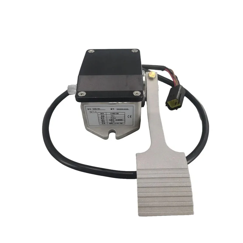 Ускоритель (0-5В) электрической тележки для гольфа оснащен педаллю Rjsq-001.
Ускоритель (0-5В) электрической тележки для гольфа оснащен педаллю Rjsq-001.