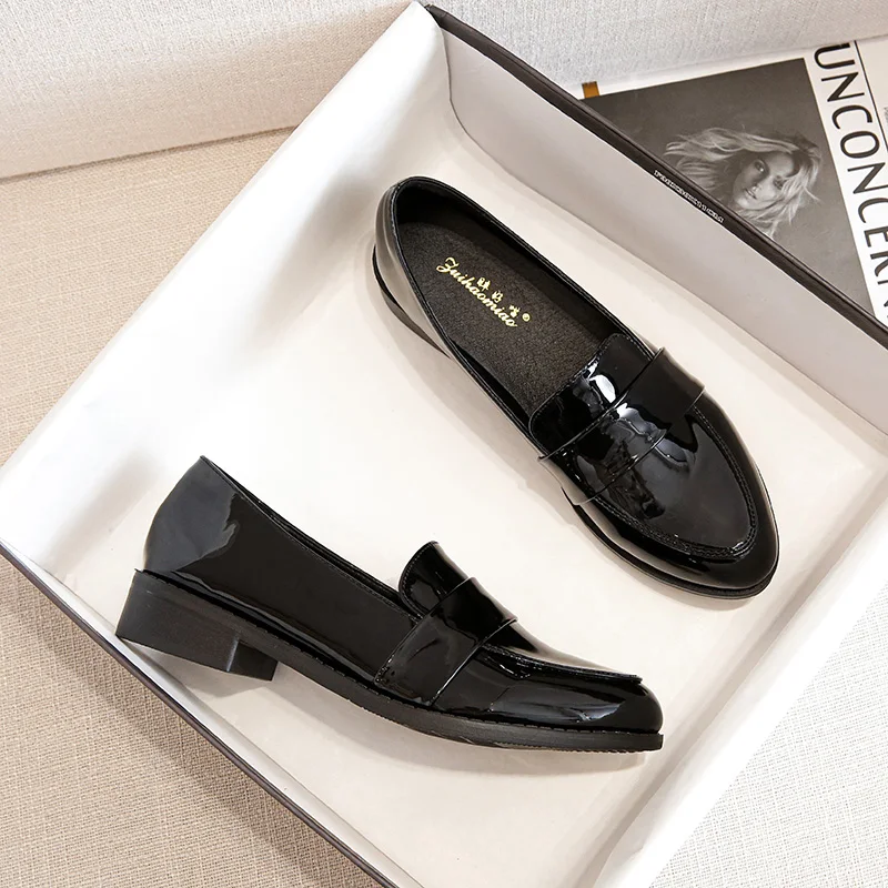 Женские кожаные туфли Briti Sle Floing, размер 34, на среднем каблуке, новая модель 2026 года, весна-осень, на меховой подкладке, на плоской подошве.
Женские кожаные туфли Briti Sle Floing, размер 34, на среднем каблуке, новая модель 2026 года, весна-осень, на меховой подкладке, на плоской подошве.